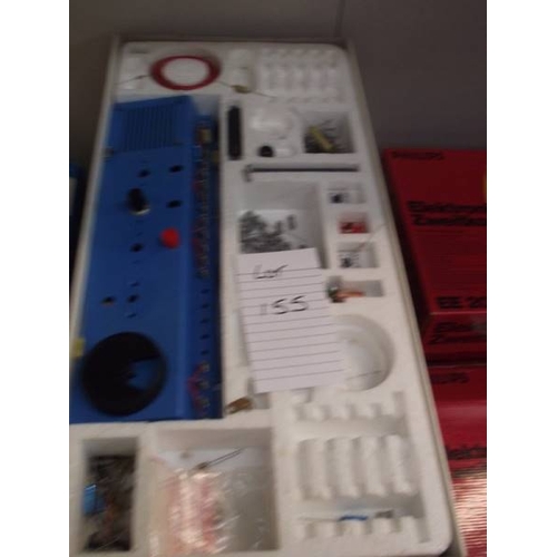 155 - 4 German Philips electronic kits, EE2003, some components may be missing, being sold as seen. Collec... 