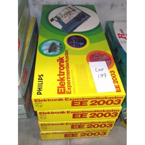 179 - 4 German Philips electronic kits, EE2003, some components may be missing, being sold as seen. Collec... 