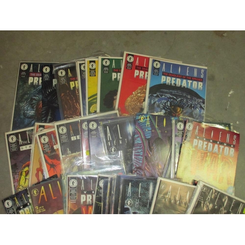 2002 - Approx 40 Alien and Aliens related comics Dark Horse including sets Earth War, Hive, vs Predator etc