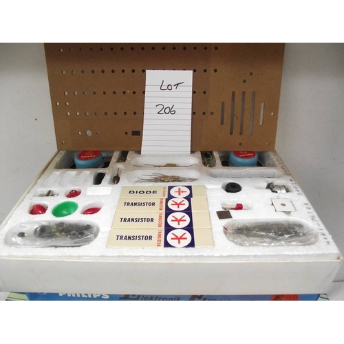 206 - 5 electronic engineer kits EE10 and 2 German Philips electronic experiment kits EE20, some component... 