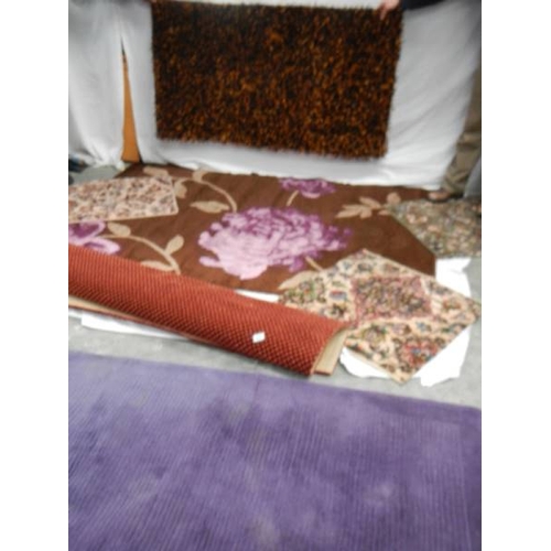 525 - 7 rugs in good condition, Brown, purple flowers 205 x 145 cm, Red dot 130 x 170 cm, Purple 140 x 160... 