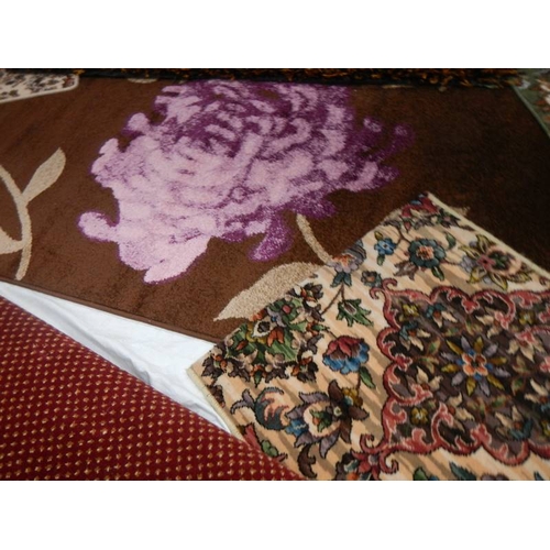 525 - 7 rugs in good condition, Brown, purple flowers 205 x 145 cm, Red dot 130 x 170 cm, Purple 140 x 160... 