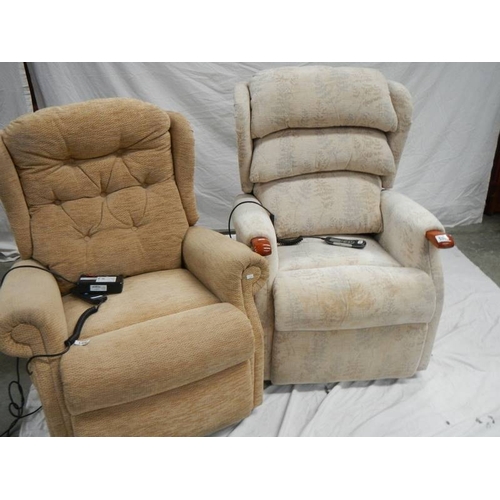 530 - 2 Celebrity single reclining chairs with controls. (one in need of recovering).