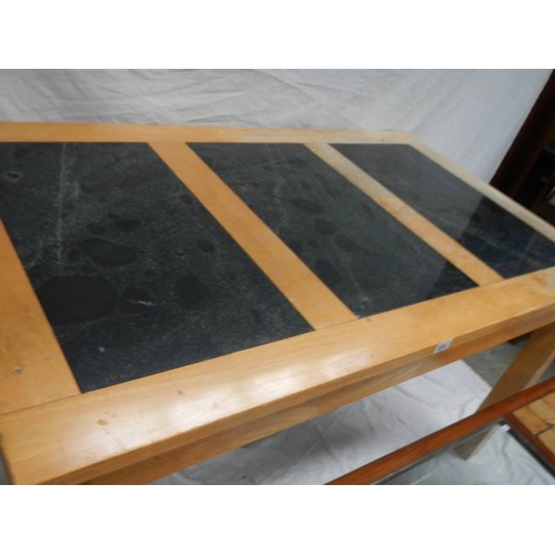 534 - A 3 piece marble top pine table (L 140 x W 74 x H 80 cm) and a glass top coffee table (138 x 57 cm).