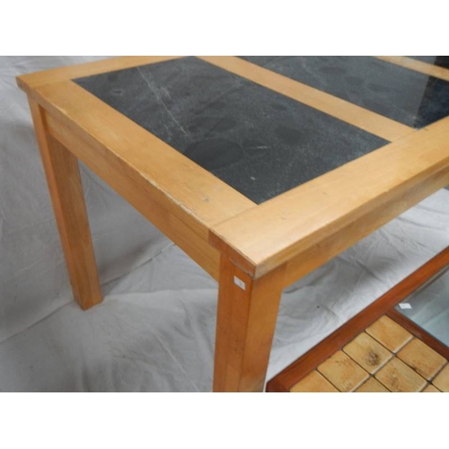 534 - A 3 piece marble top pine table (L 140 x W 74 x H 80 cm) and a glass top coffee table (138 x 57 cm).