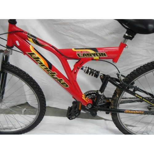 542 - A ''Klondike Canyon'' 18 speed mountain bike in good condition.