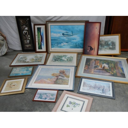 560 - 10 good framed and glazed prints.