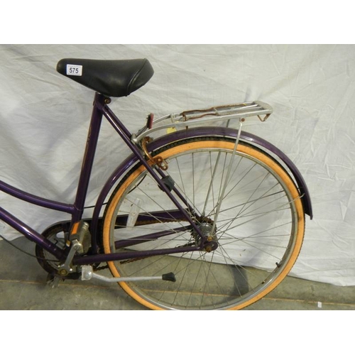 575 - A Raleigh ladies bicycle in purple, 3 speed ''Sturmey Archer'' with alloy back rack and alloy side s... 