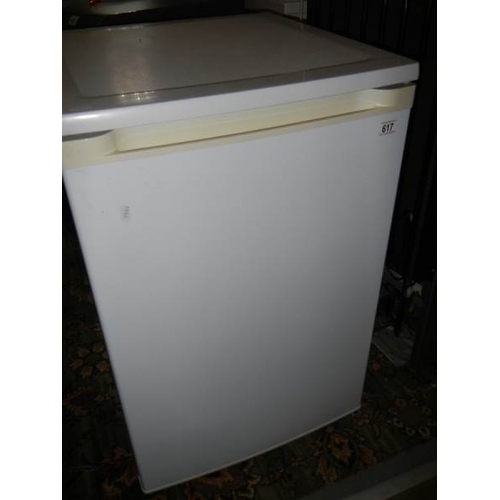 617 - A Curry's essential 3 drawer freezer, Model COF55 W12. 83.5 cm tall x 55 cm wide.