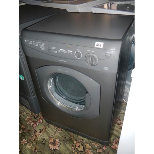 618 - A Hotpoint Aquarius VTD 20 6kg reverse action washing machine, very clean.