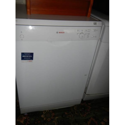 628 - a Bosch SMS 50 TO2GB/25 dishwasher with cutlery draw, very clean.