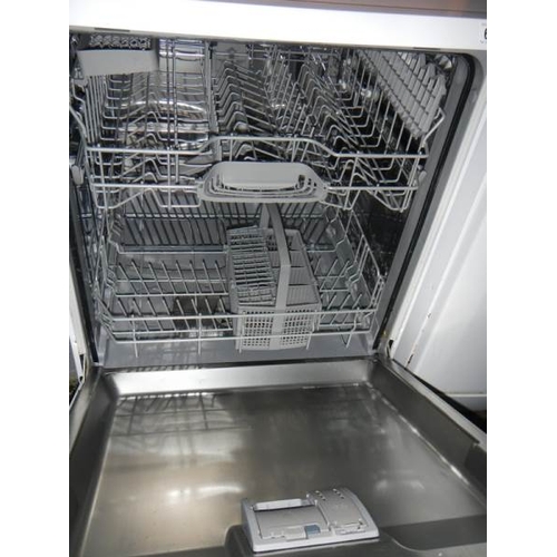 628 - a Bosch SMS 50 TO2GB/25 dishwasher with cutlery draw, very clean.