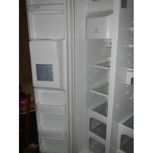 630 - An LG American  style fridge freezer GR-L206CVQA, more fridge than freezer including plumbed in pipe... 