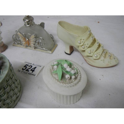 524 - 2 good perfume bottles, 2 shoe ornaments and 2 trinket boxes.