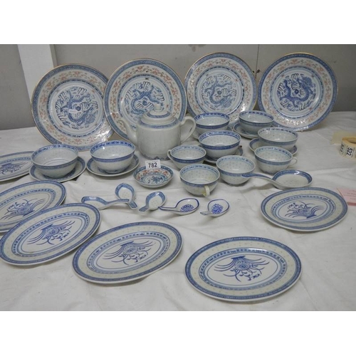 782 - A good lot of mid 20th century blue and white china, approximately 30 items.