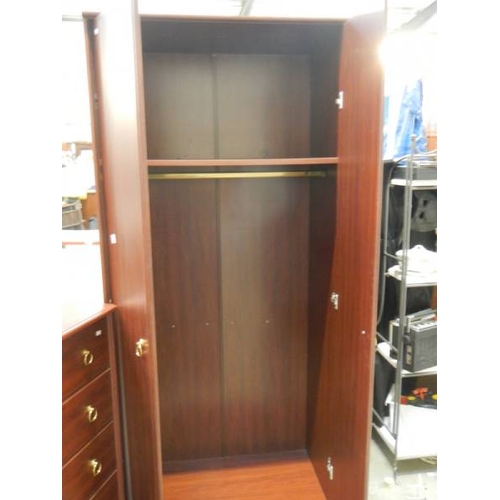 816 - A 2 door wardrobe and a 5 drawer chest, in good clean condition.