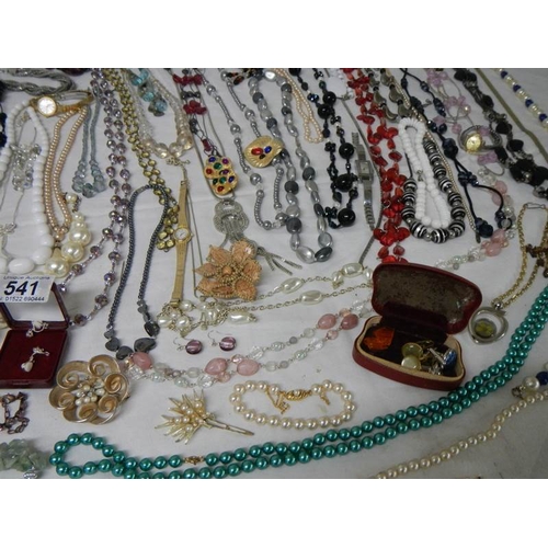 541 - A good large lot of costume jewellery including necklaces, earrings, bracelets, wrist watch etc., al... 