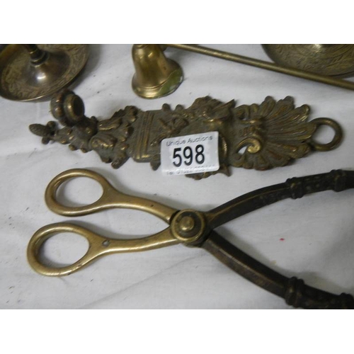 598 - An interesting lot of brass and other metal items.