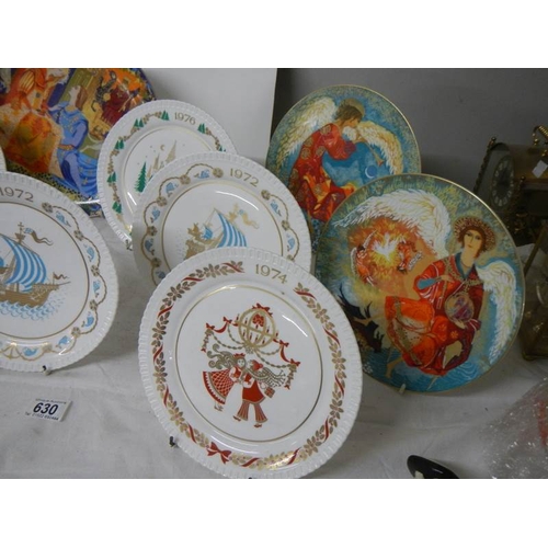 630 - Eleven Collector's plates including Spode, Christmas etc., some boxed.