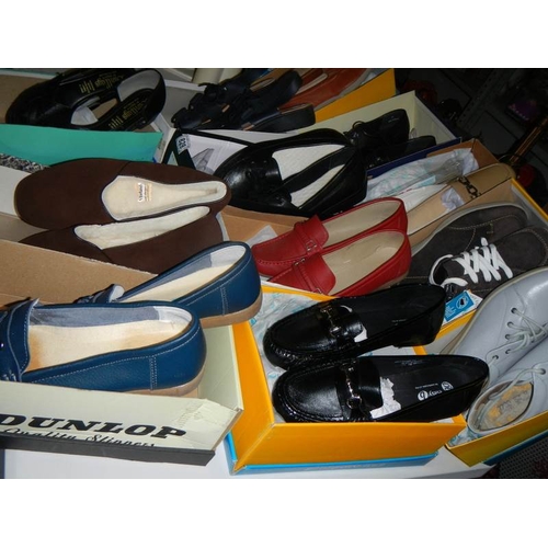 828 - 12 pairs of new ladies shoes, size 7 -8.