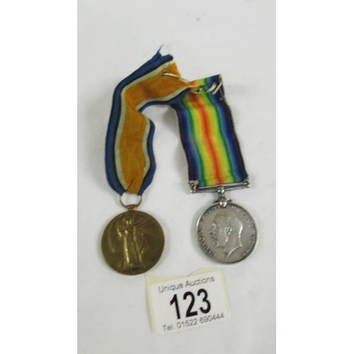 123 - 2 WW1 medals dedicated to G-89416 Pte. W W Mack, Middlesex Regiment.