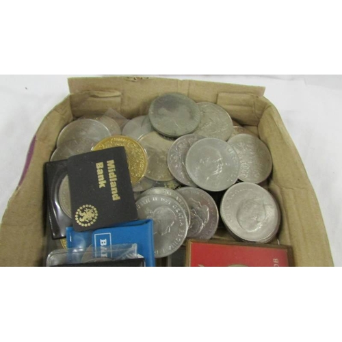 161 - Fifty crowns and 5 five shilling pieces.
