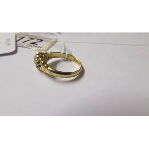 172 - An 18ct gold antique champagne diamond solitaire ring, size Q.