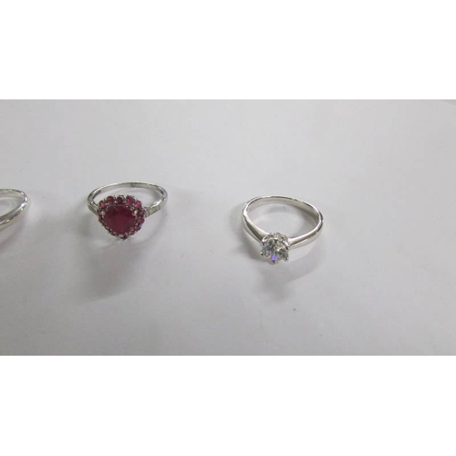 1019 - 6 assorted silver rings.