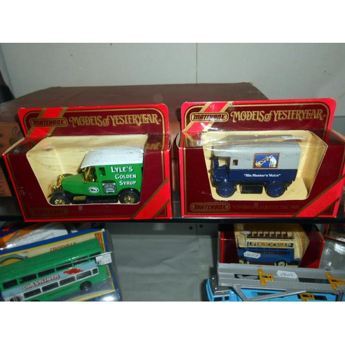 183 - A quantity of boxed Corgi and Matchbox diecast cars etc. Including unboxed Corgi lorry and a rubber ... 