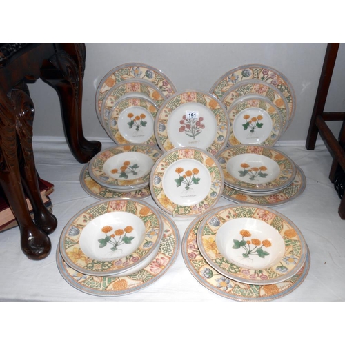 191 - A Wedgwood 20 piece Garden Maze part dinner set