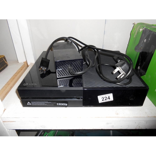 224 - An X box 1 games console with box (box a/f and consul unchecked)