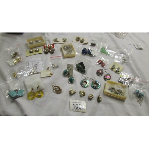 1053 - Approximately 30 pairs of earrings including clip on.