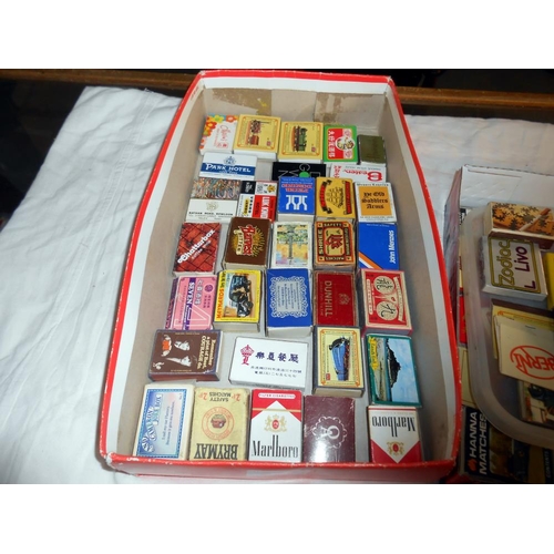 273 - A quantity of assorted matchboxes and matchbooks