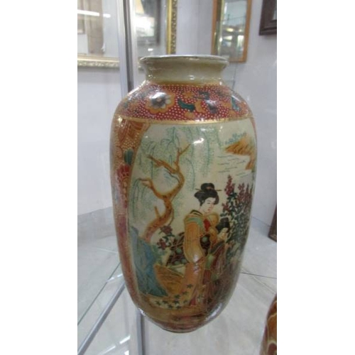 1130 - 7 Assorted size Chinese vases, 2 a/f.