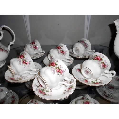 340 - A Royal Albert Lavender Rose 32 piece tea and coffee set all pieces in good condition