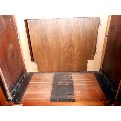 396 - A mahogany finished 2 door cupboard with crossbanded string inlaid doors A/F (please see photos for ... 