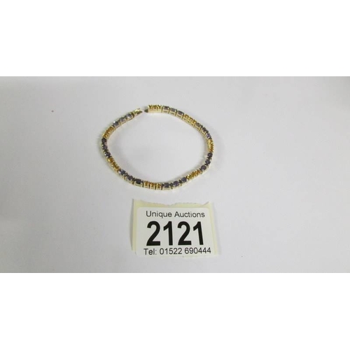 Lot 2121      