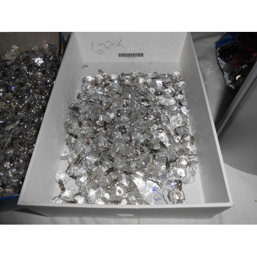 1254 - A quantity of glass lustres in 3 trays