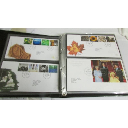 2144 - A large collection of first day covers in 5 albums.