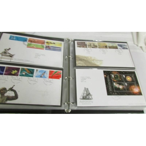 2144 - A large collection of first day covers in 5 albums.