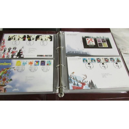 2144 - A large collection of first day covers in 5 albums.