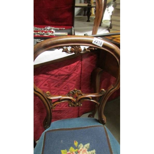 2218 - A Victorian mahogany cabriole leg chair.