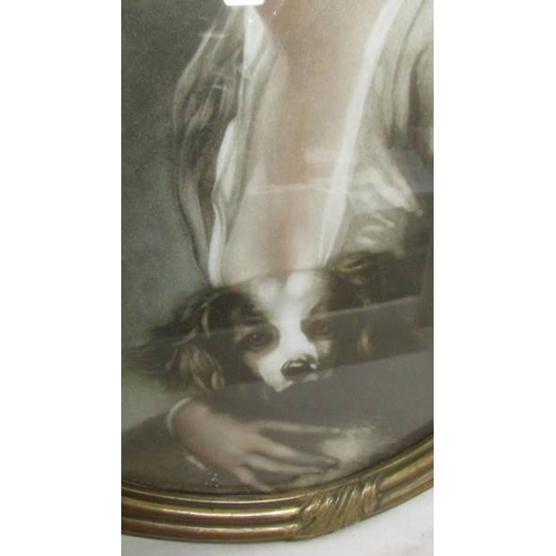 2313 - An early framed and glazed print of Lady Hamilton in oval frame.