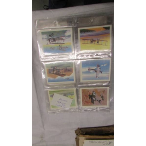 2322 - A mixed lot of assorted collector's cards - Doncella, Barratt & Co., Tom Thumbe, Lamberts etc.,