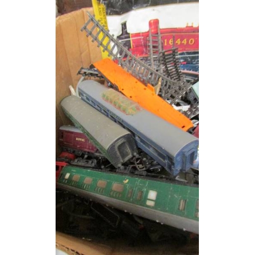 2349 - A quantity of HO/OO gauge engines, rolling stock and track, all a/f.