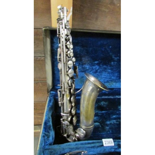 2369 - A 1943 Couesnon Paris Model No.3 Alto saxophone in case.