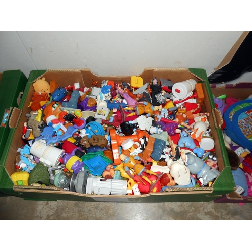 114 - A large quantity of MacDonalds happy meals toys, some sealed in bags (weight approx 50kg +, collect ... 