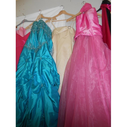 117 - A good lot of bridesmaids/prom dresses various sizes and colours, mostly 10/12, including some child... 