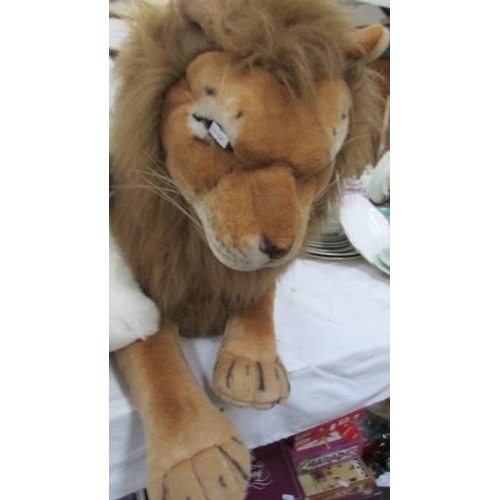 244 - A large St. Bernard, a lion and a white bear.  (Collect only)