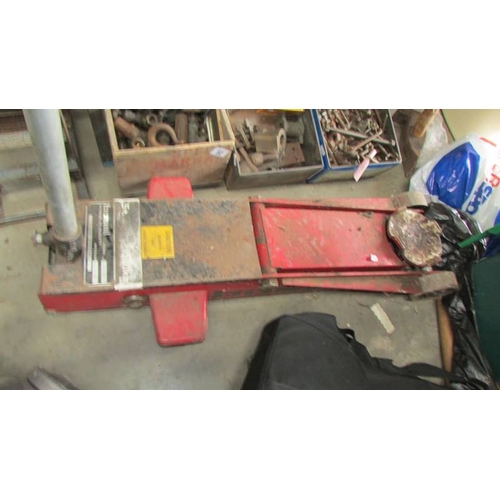 93 - A Bosal car jack. (Collect only)
